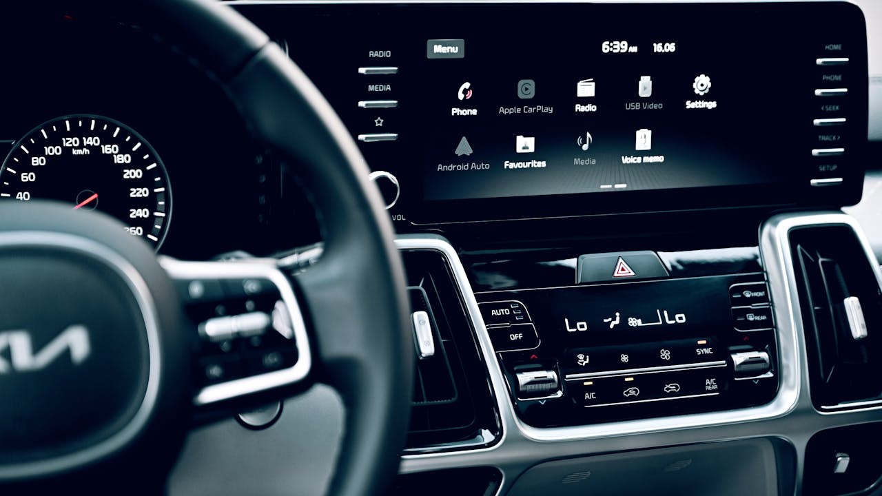 Dashboard met Apple CarPlay en klimaatbediening voor optimaal comfort in de auto